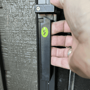 EZ handle - closed